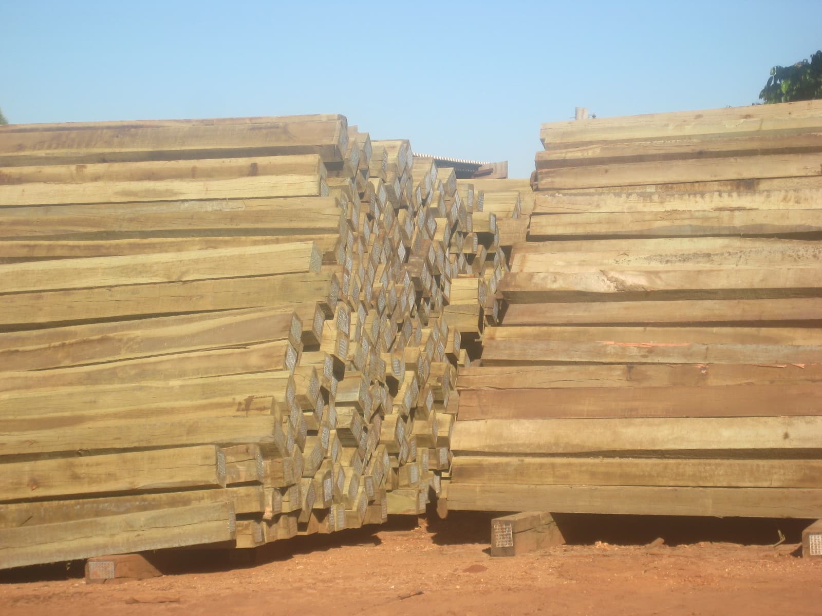 Dormentes ferroviários 8